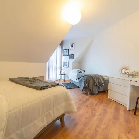 Cozy In Close To Shops 公寓 牟罗兹